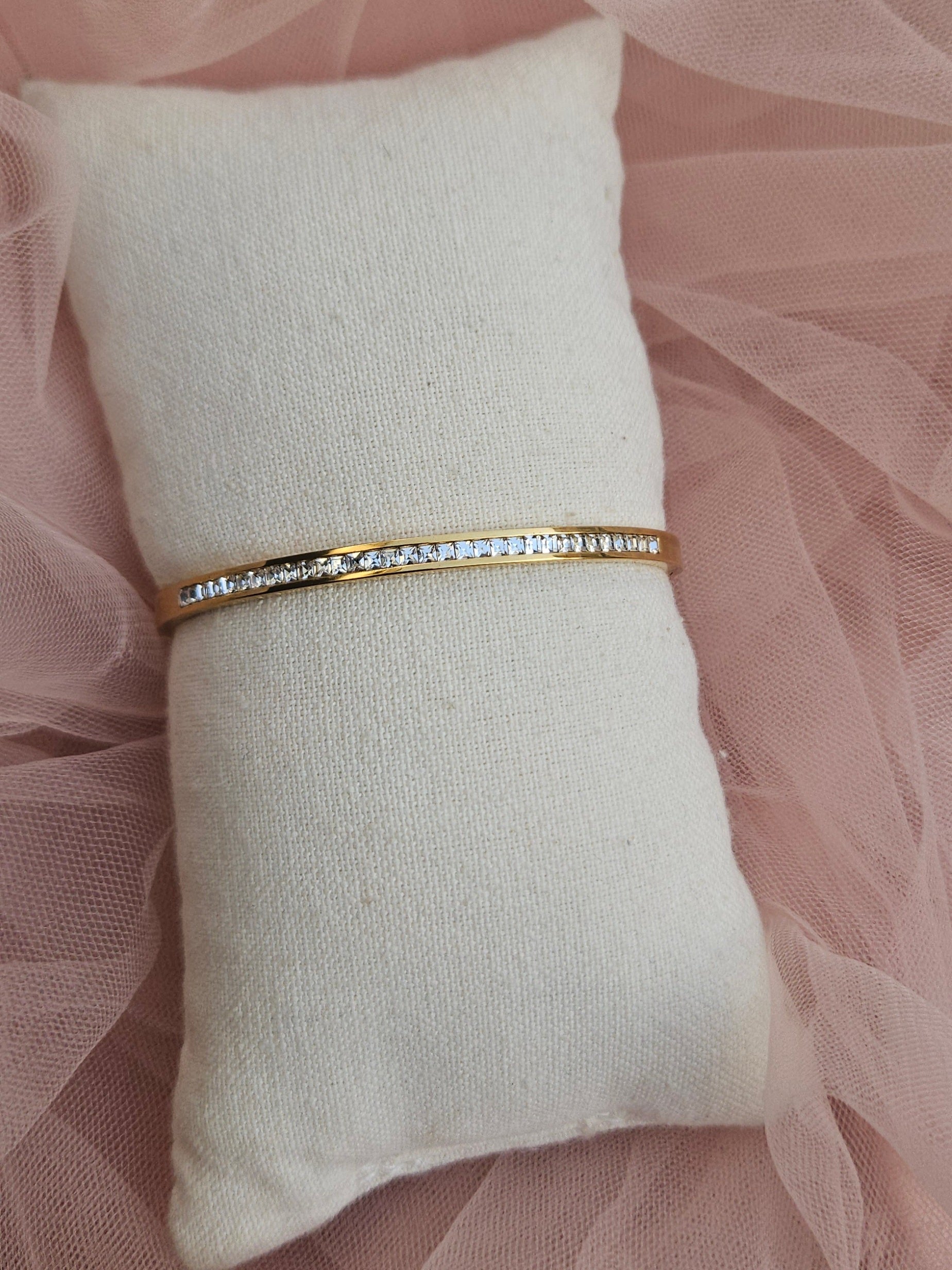 Brazalete Acero Piedras