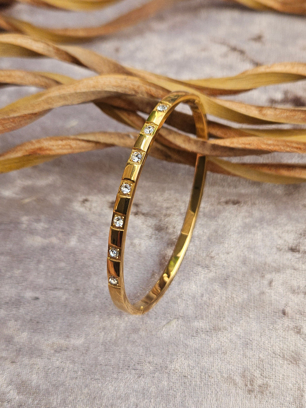 Brazalete Acero Rígido Piedras Cuadradas