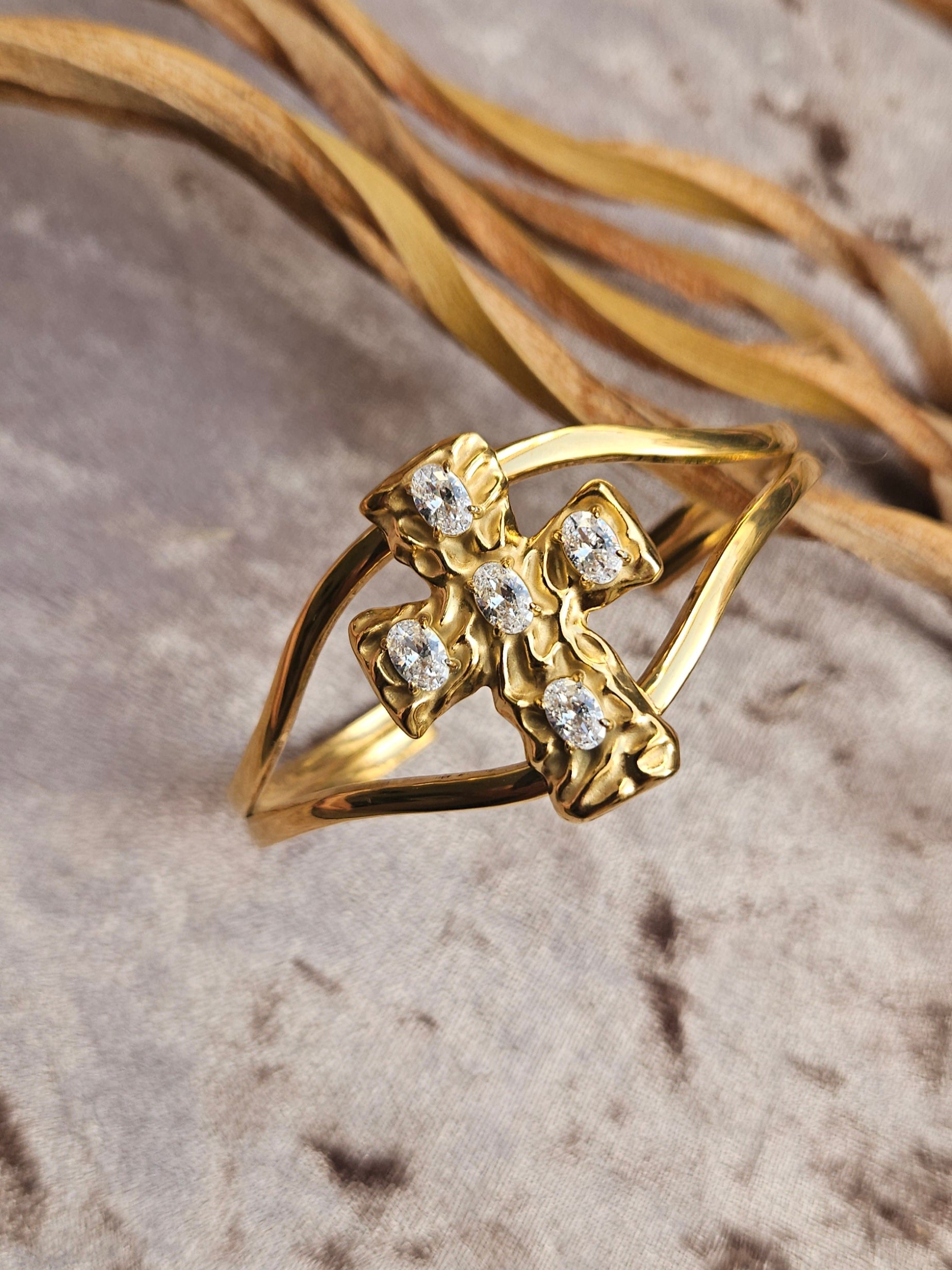 Brazalete Acero Cruz